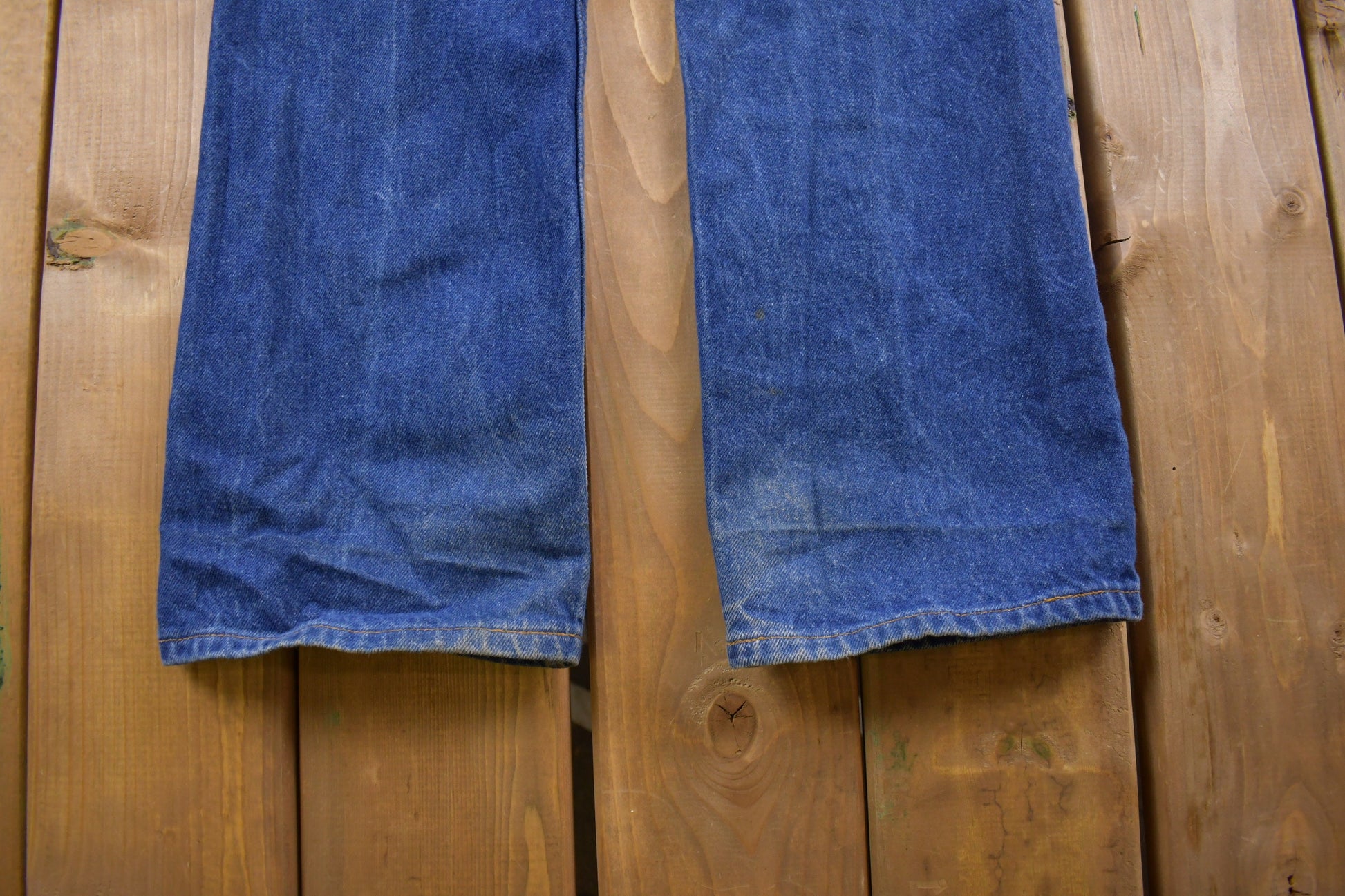 True Vintage 1970s Levi's Orange Tab Jeans Size 32 x 28