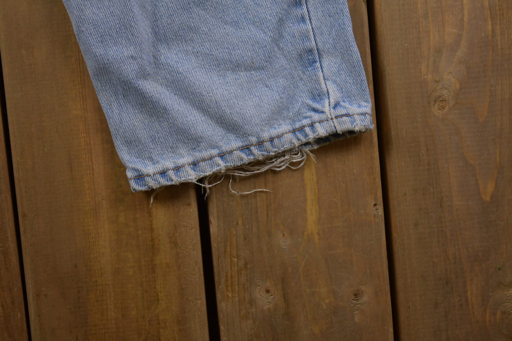 Vintage 1990s Levi's 550 Red Tab Denim Jeans Size 34 x 32