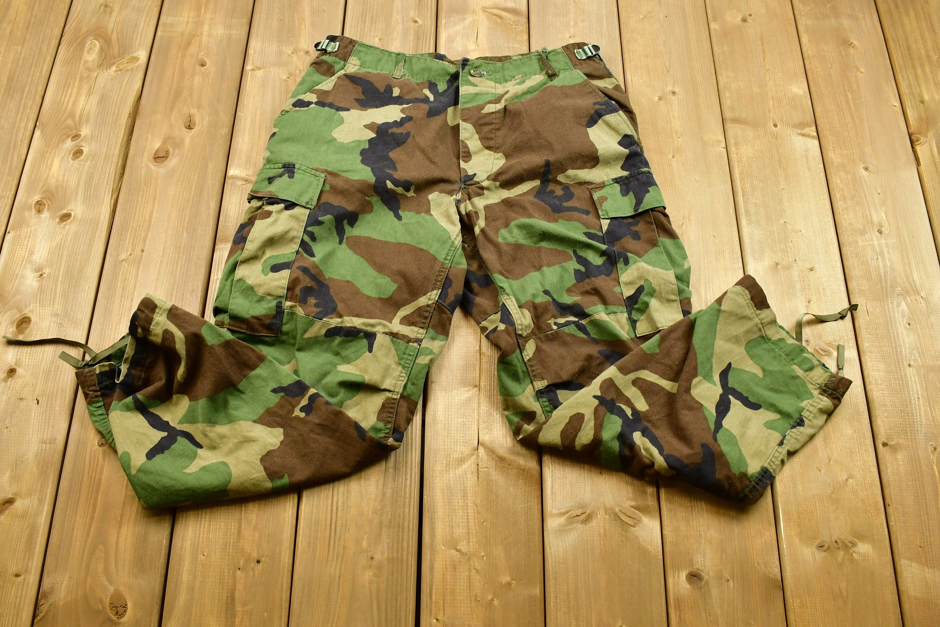 Vintage 90's Camouflage Cargo Pocket Army Pants Size M Short
