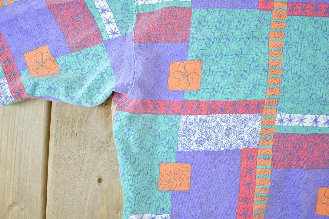 Vintage 1990s Only Stuff Abstract Print Souvenir Single Stitch Graphic Print T-Shirt Made In USA