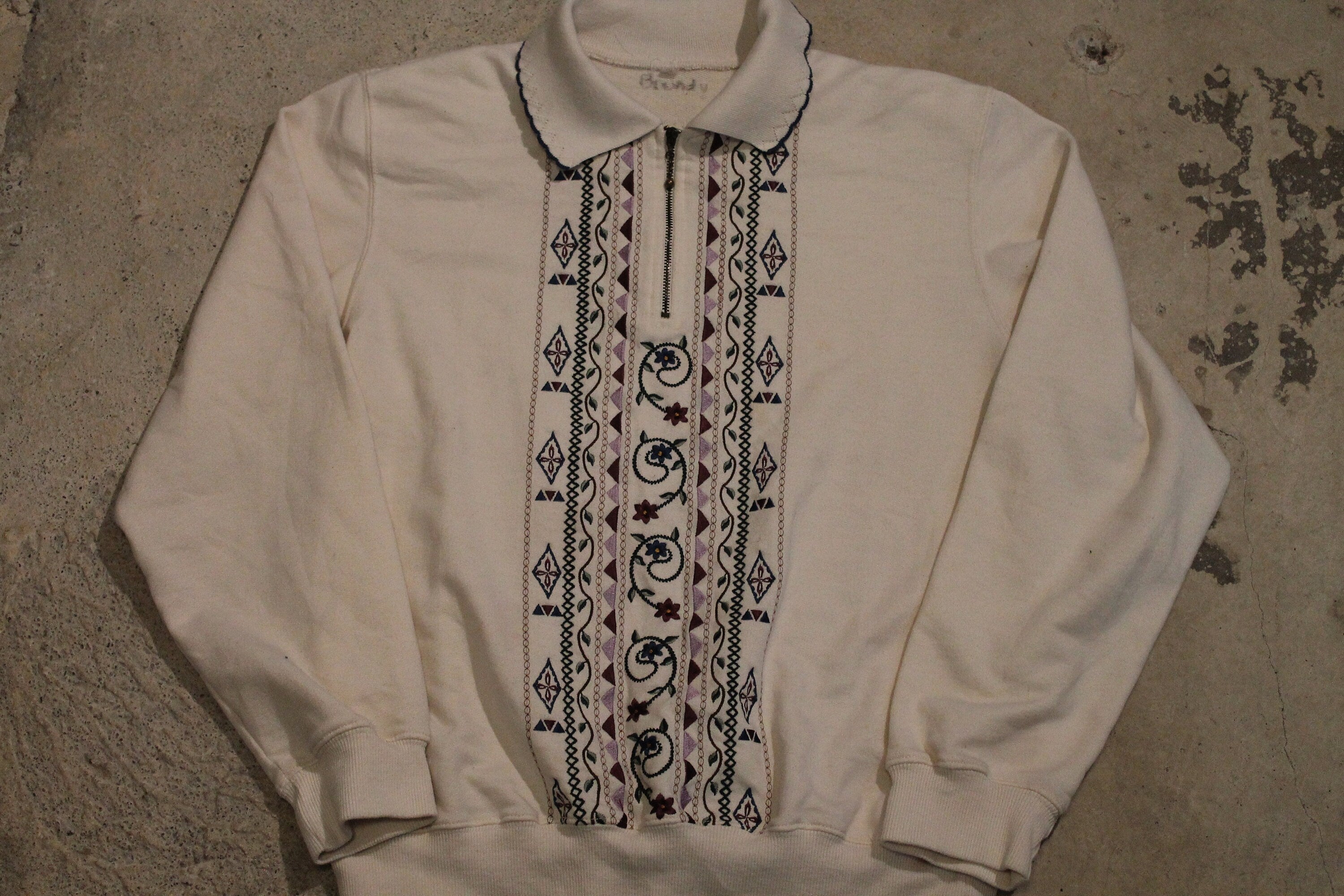 Vintage 1990s Abstract Graphic Collared Sweater