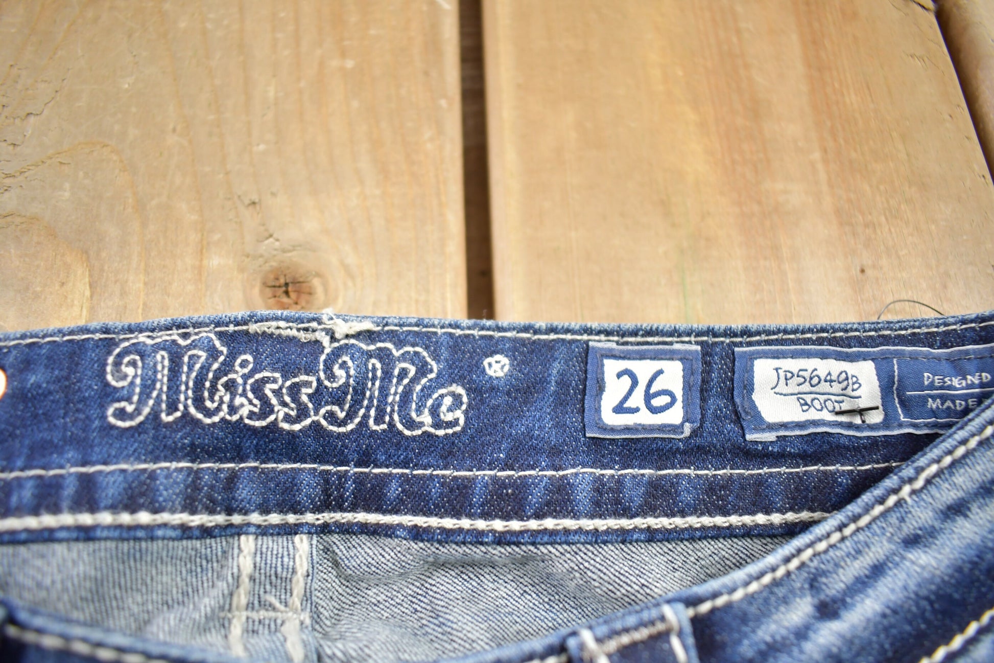 Vintage Y2K Miss Me Bedazzled Low Rise Jeans Size 26x34