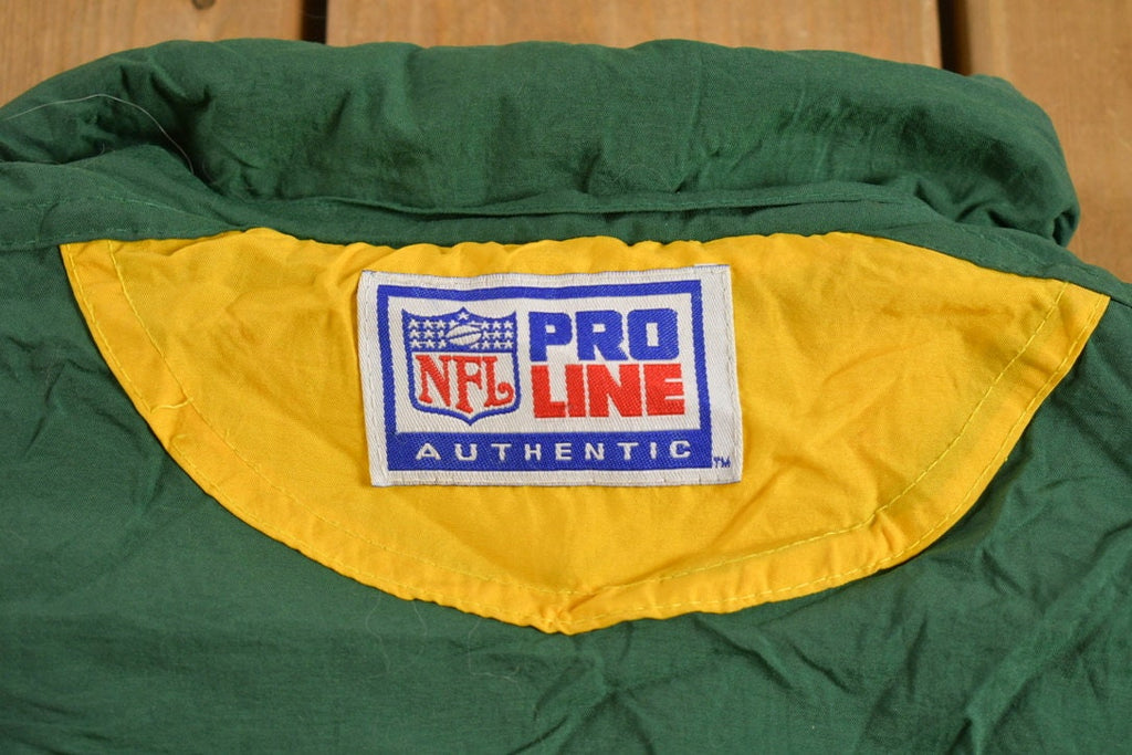 Vintage 1990s Green Bay Packers NFL Wind Breaker Jacket