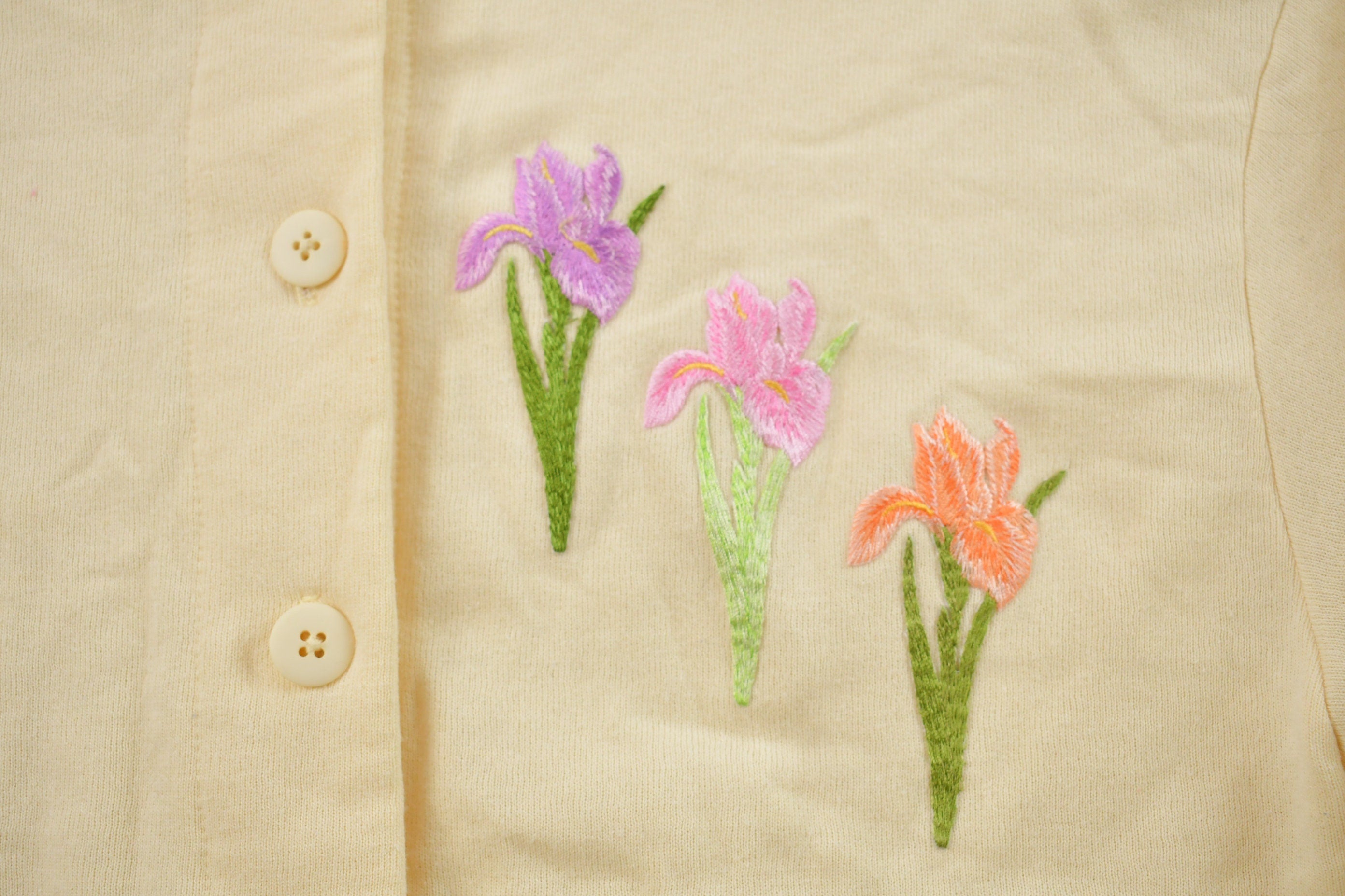 1990s Flower Embroidered Cardigan