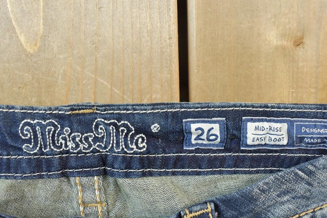 Vintage Y2K Miss Me Bedazzled Low Rise Jeans Size 26x31