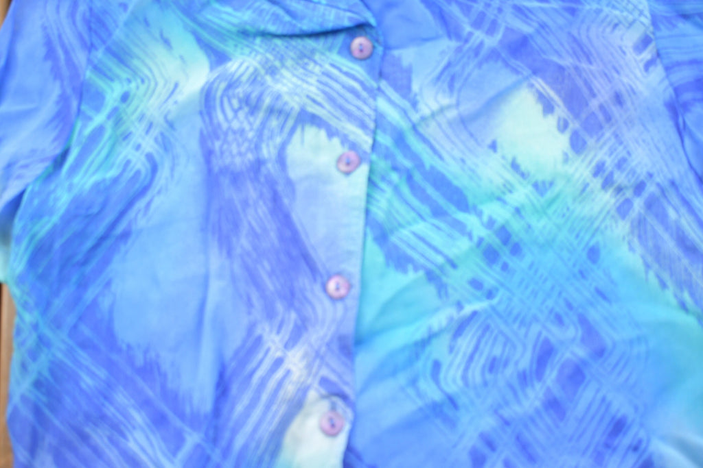 Vintage 1990s Via Moda Abstract All Over Button Up Shirt