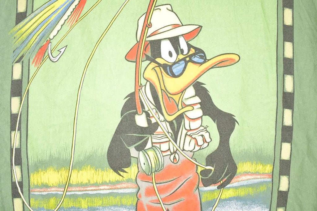 Vintage 1990s Canadian Rugged Daffy Duck Looney Tunes Fishing Souvenir T-Shirt Men's XL