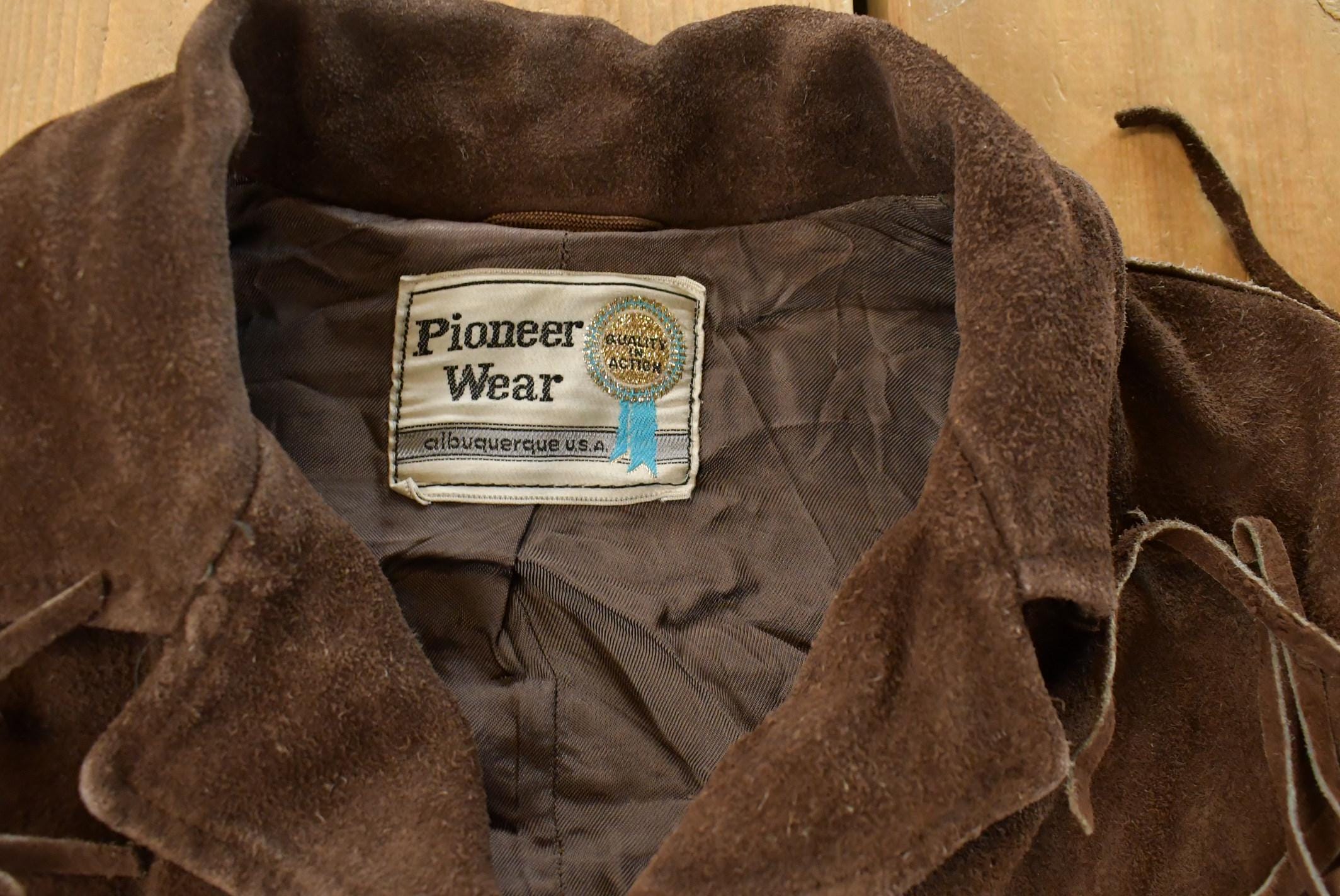Vintage 1970s Pioneer Wear Leather Suede Western Fringe Jacket Women's M