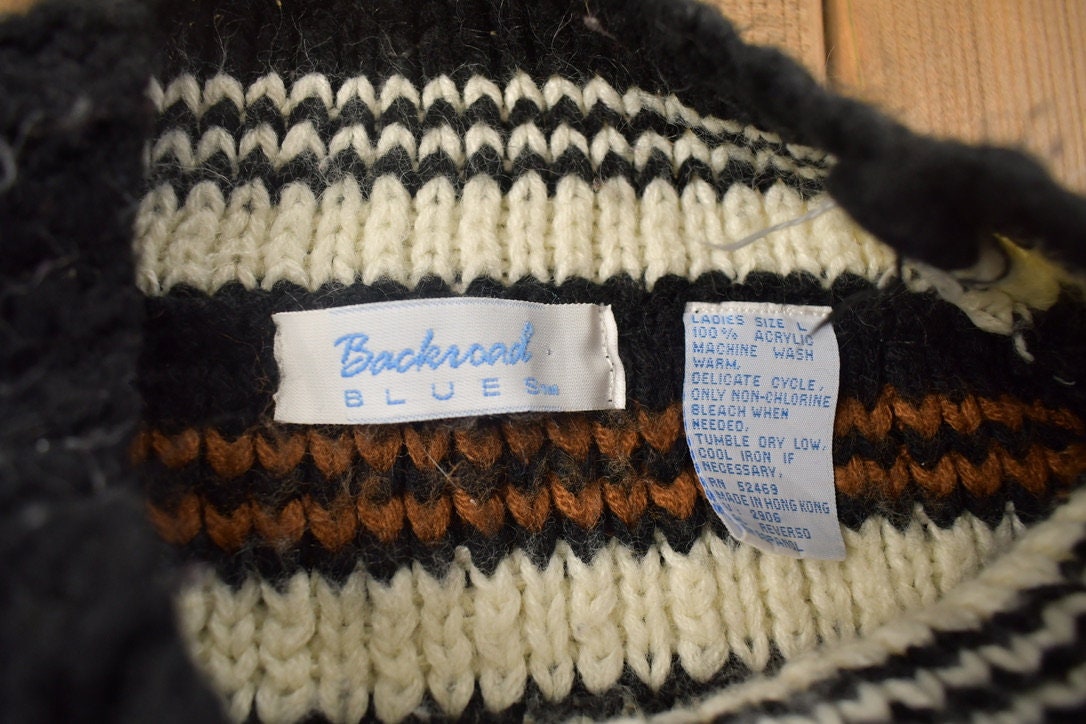 Vintage 1990s Backroad Blues Knitted Crewneck Sweater /