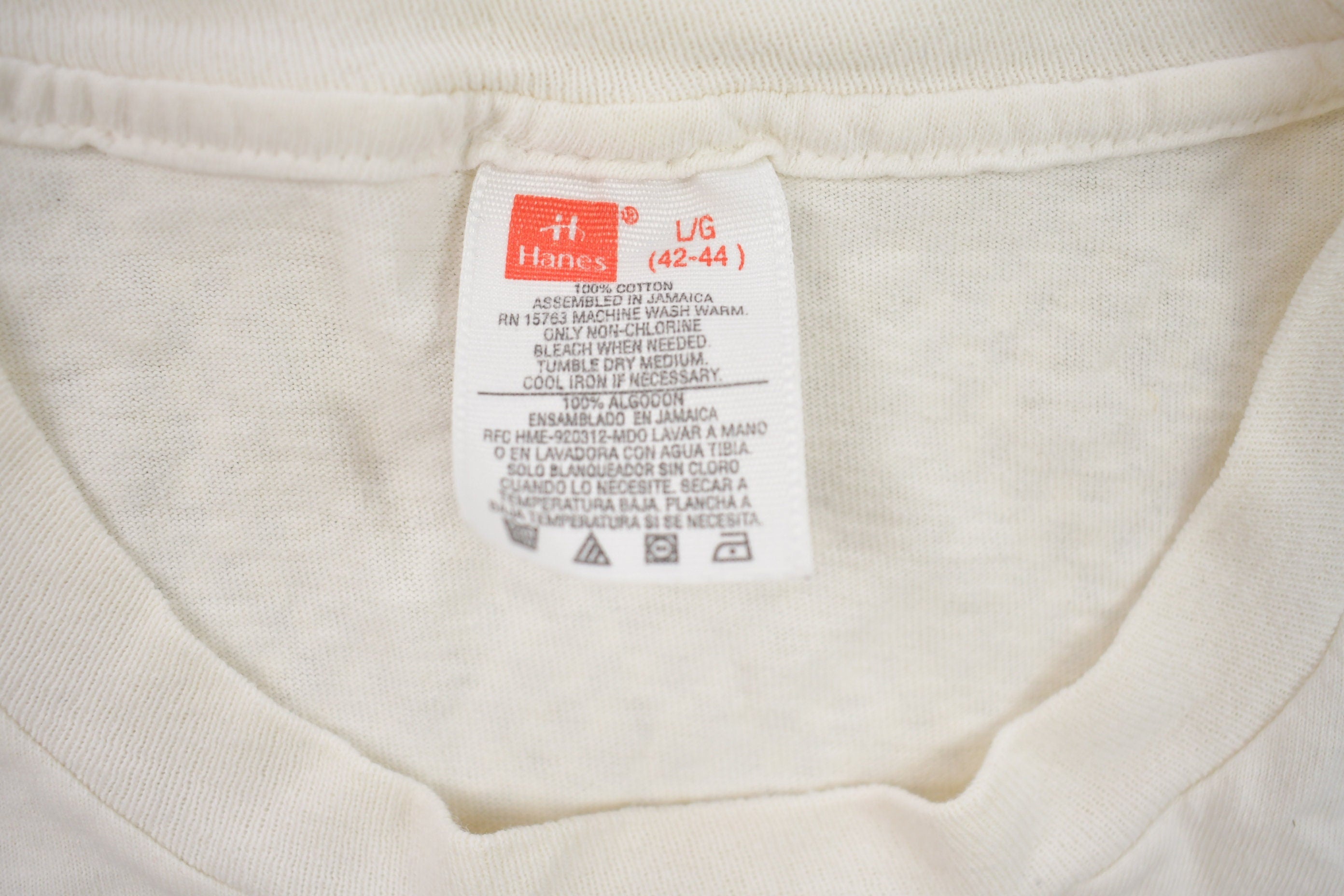 Vintage 1990s Hanes Simple Blank White T-Shirt
