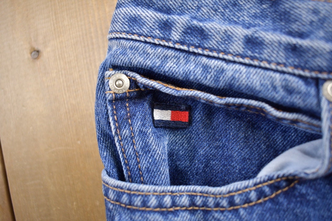 Vintage 1990s Tommy Hilfiger Denim Jeans Size 28x28 American Vintage  Workwear  Streetwear  Vintage Pants