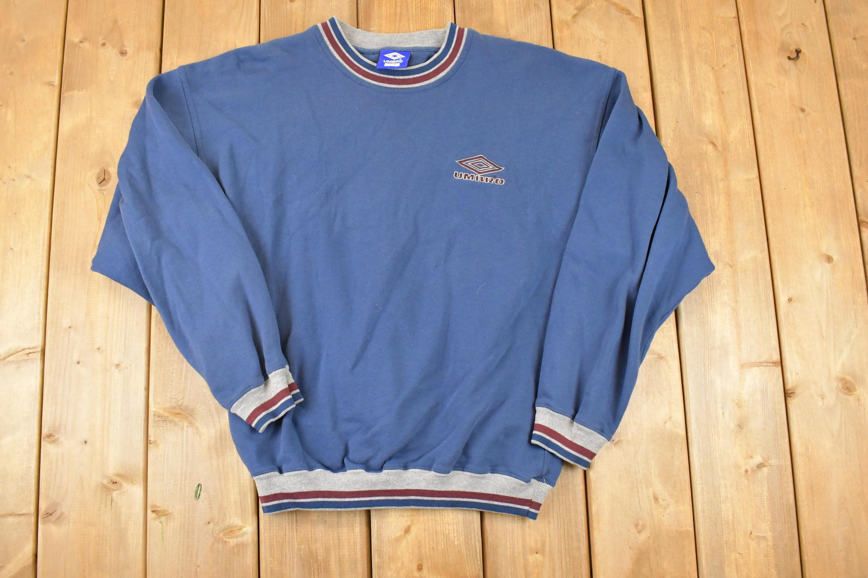 Vintage 1990s Umbro Training Product Embroidered Crewneck Sweatshirt Mens M
