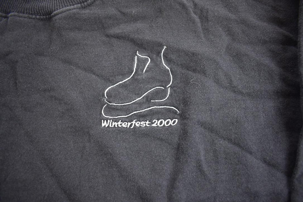Vintage 2000 Winterfest 2000 Embroidered Souvenir Travel Crewneck Sweatshirt