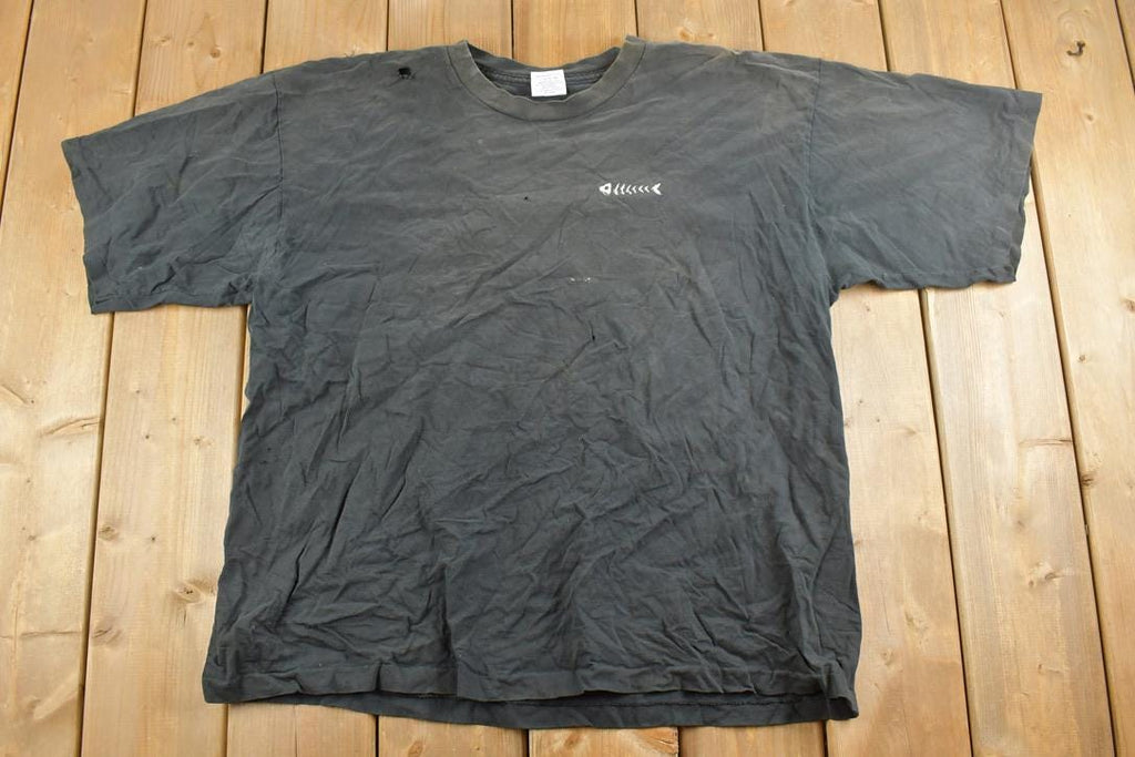 Vintage 2002 Bonefish Surfing Souvenir T-Shirt