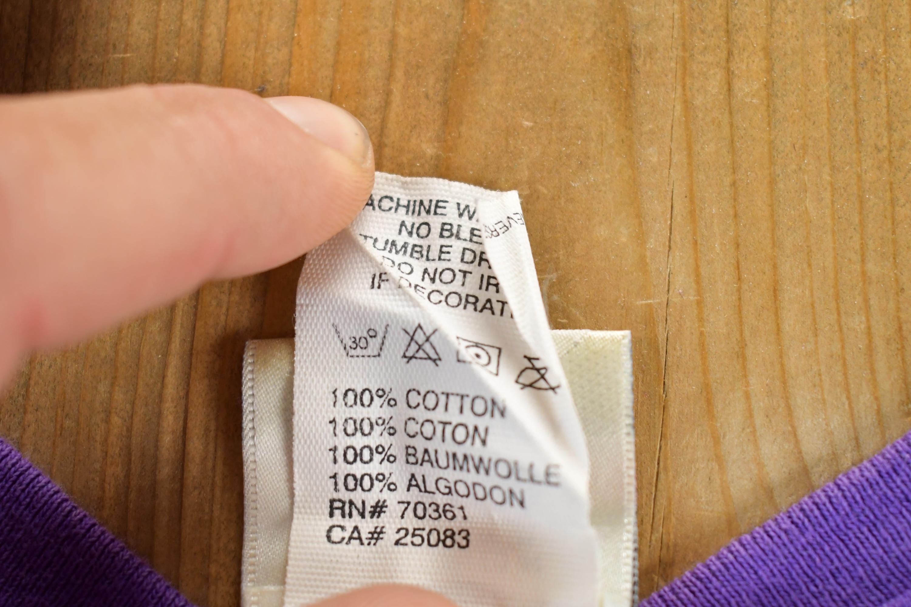 Vintage 1990s Pooh Bear As Sleepy As Can Be Disney Cartoon Promo T-Shirt Women's XL