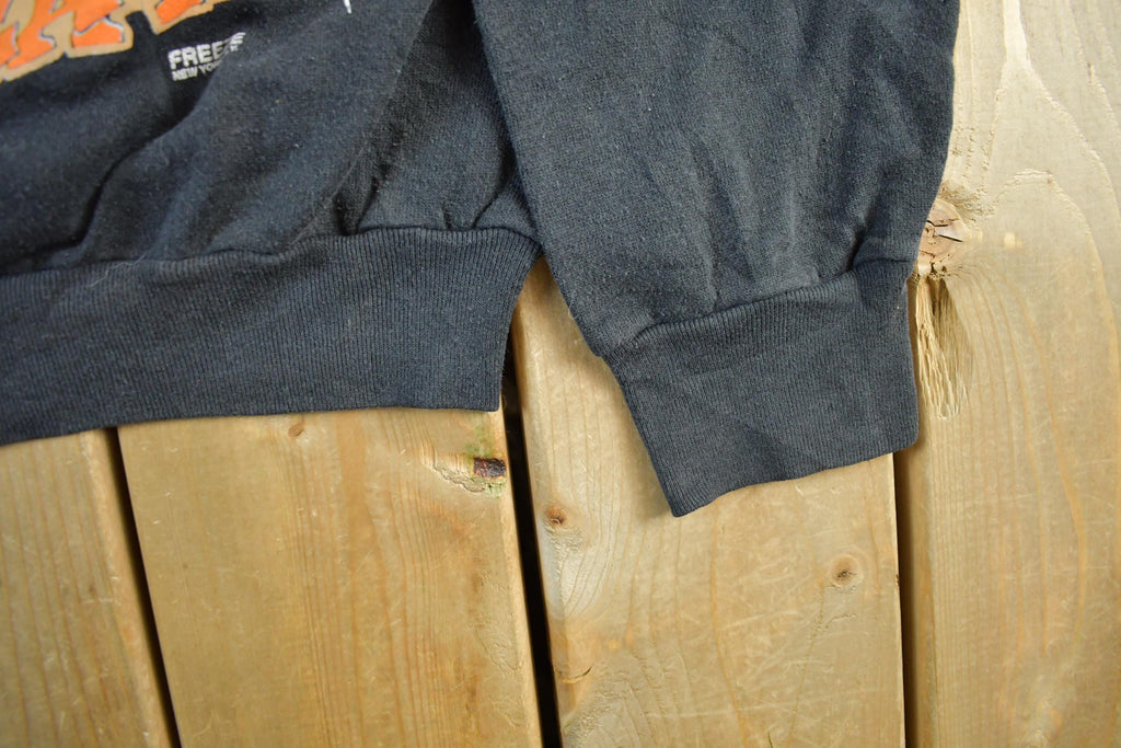 Vintage 1990s Looney Tunes Basketball Crewneck Sweatshirt Men's L