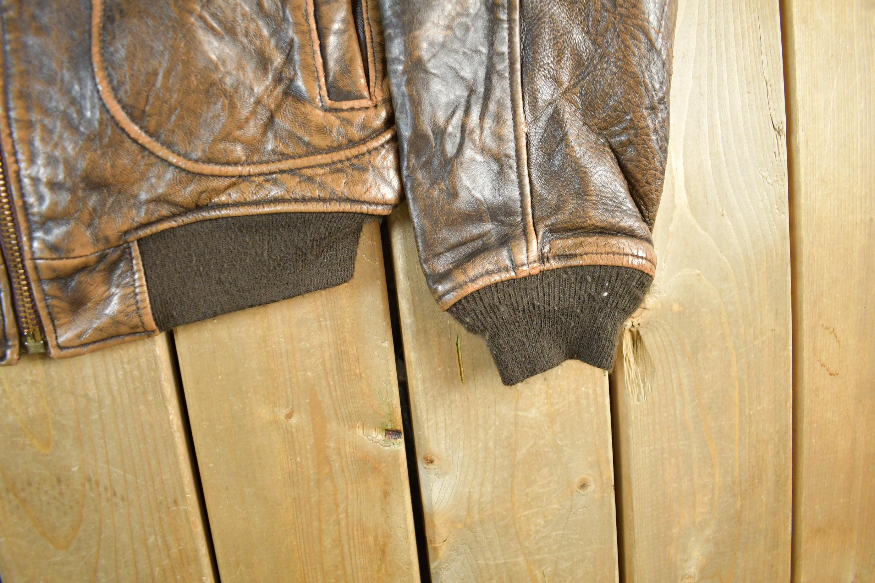 Vintage 1990s Avirex U.S. Navy Type G-2 Genuine Leather Flight Jacket Men's Large