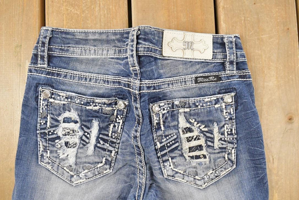 Vintage Deadstock Y2K Miss Me Bedazzled Low Rise Jeans Women's Size 26x31