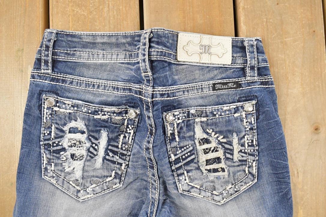 Vintage Deadstock Y2K Miss Me Bedazzled Low Rise Jeans Women's Size 26x31