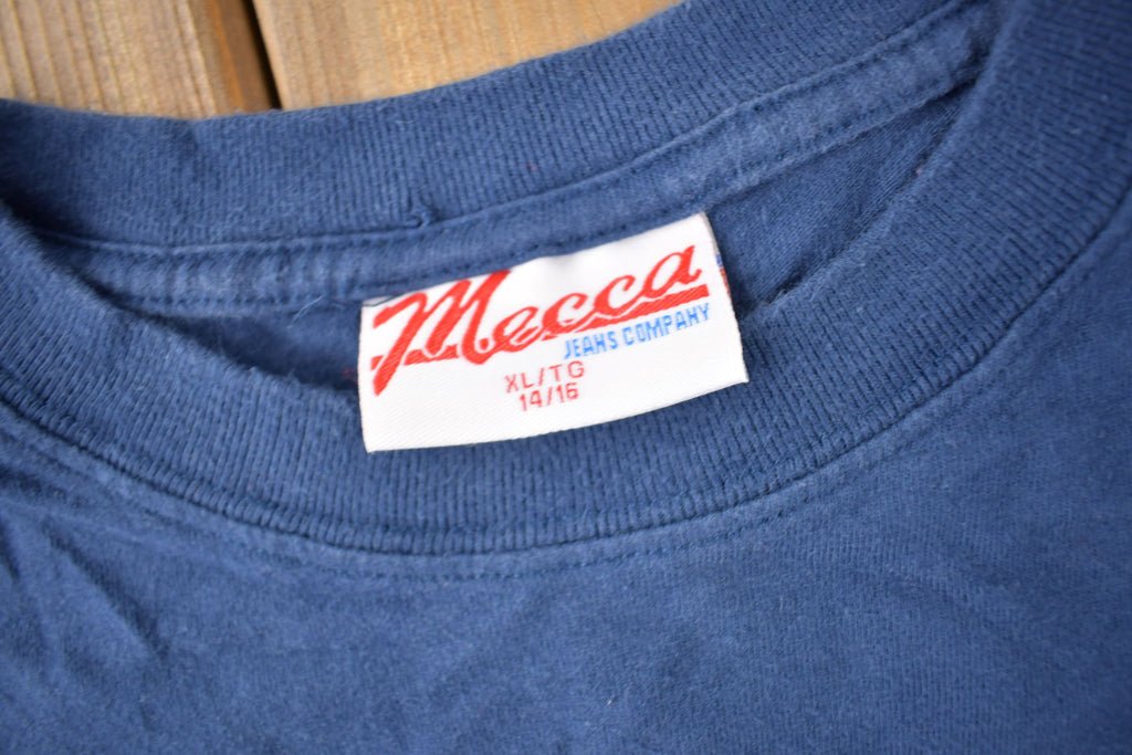 Vintage 1990s MECCA Women's Graphic T Shirt SIze XL 14-16