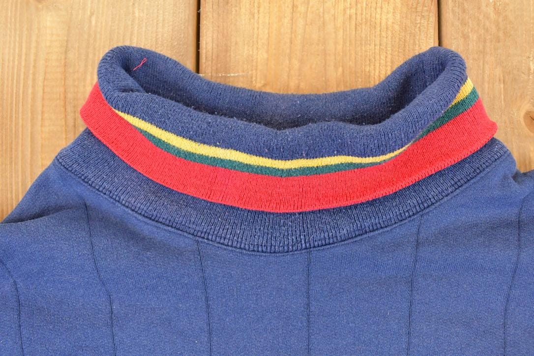 Vintage 1990s International Sport Embroidered Crest Logo Crewneck Sweatshirt Mens L