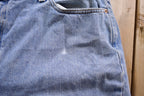 Vintage 1990s Levi's 550 Red Tab Denim Jeans Size 34 x 31