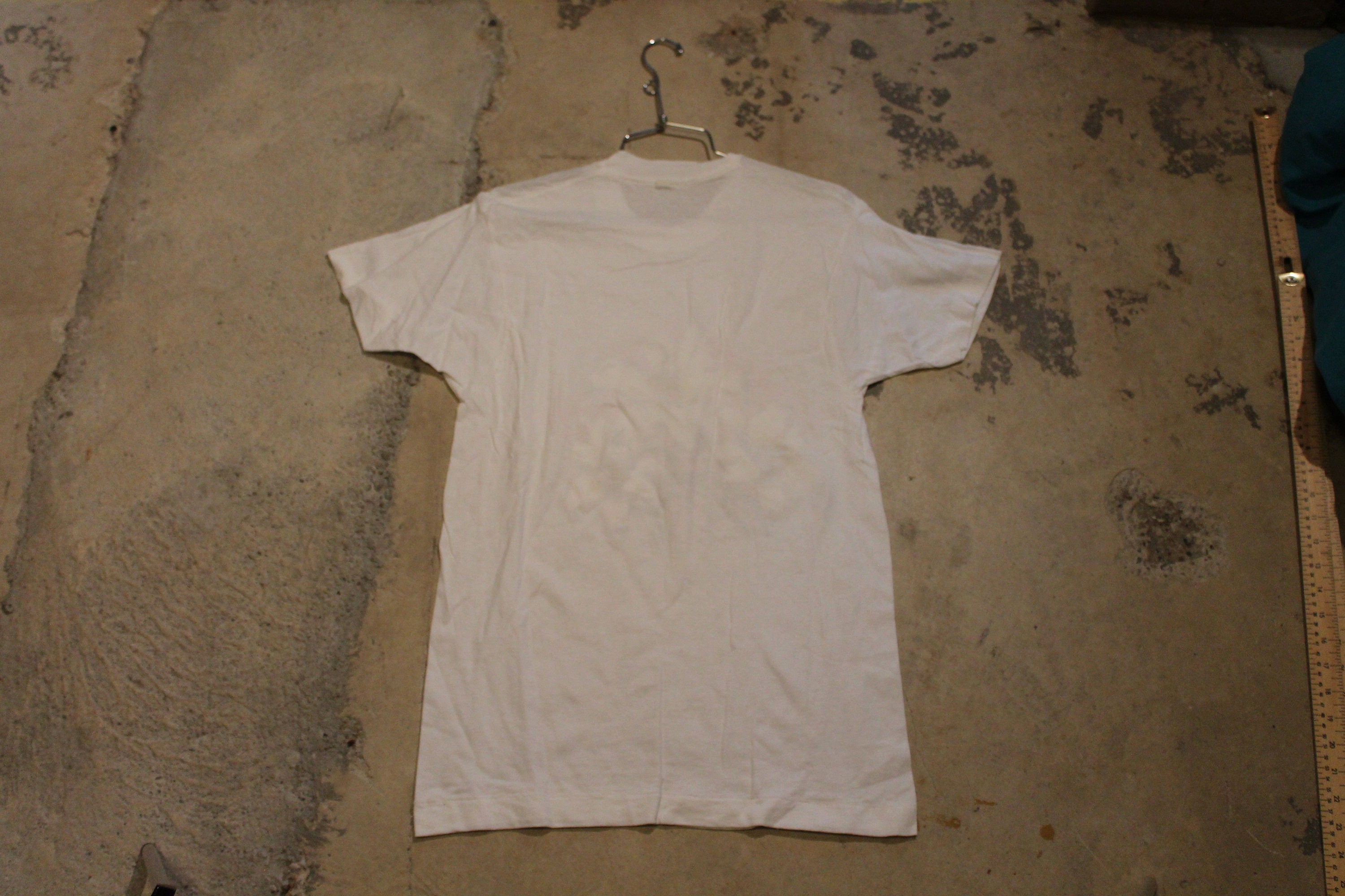 Vintage 1990s Regal Lily Flower Graphic T Shirt