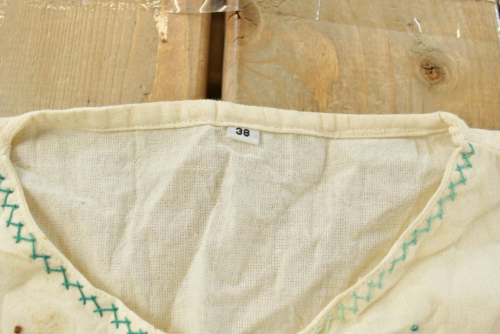 Vintage 1960s Floral Embroidered Peasant Blouse Shirt Womens