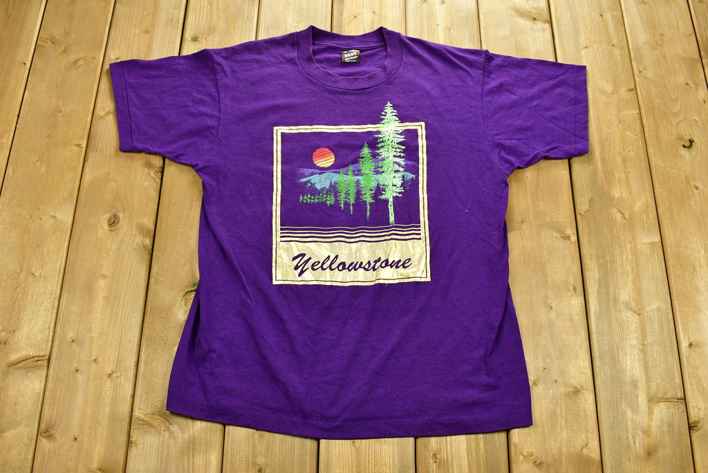 Vintage 1990s Yellowstone National Park Graphic T-Shirt