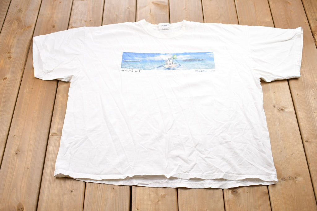 Vintage 1990s Walt Disney World Wet & Wild Graphic T-Shirt