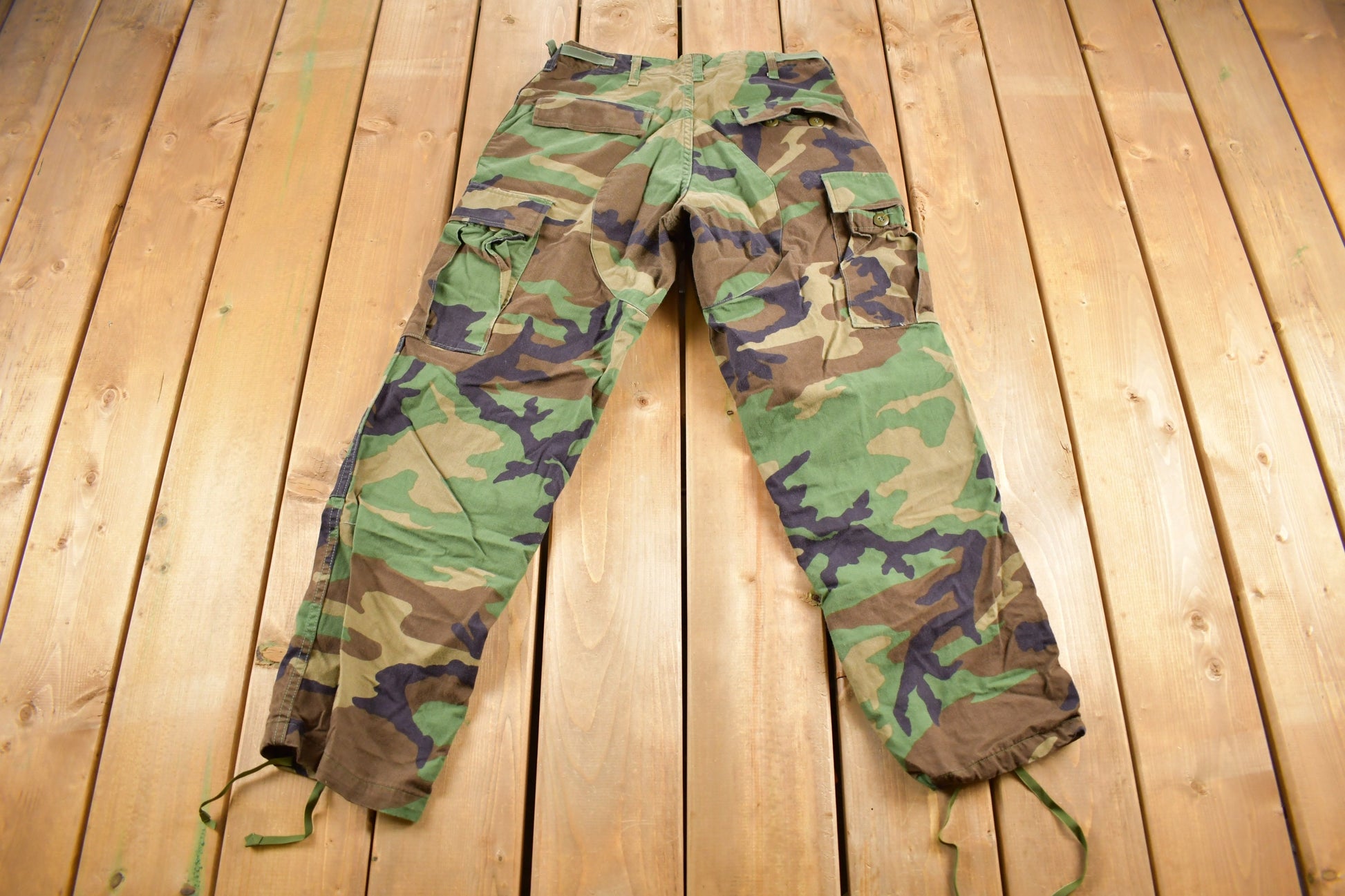 Vintage 1990s Army Woodland Camouflage Cargo Pants Size 30 x 28 / Streetwear / Army Pants / Military Pant's / Vintage Cargos