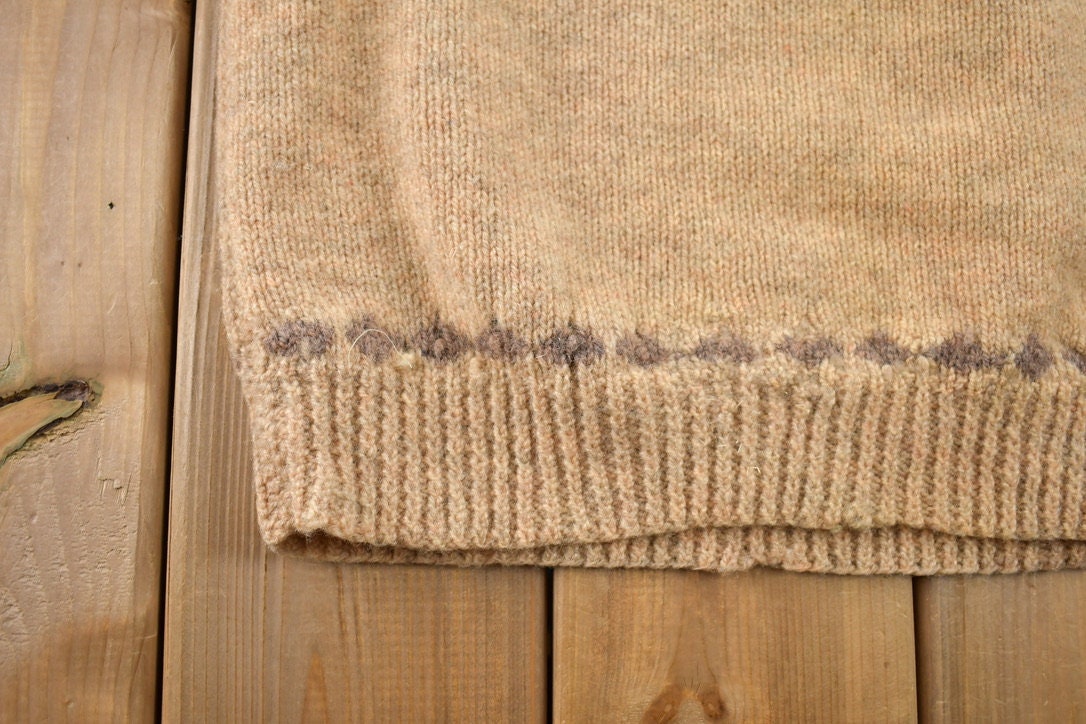 Vintage 1970s Beige Cottage Craft Knit Sweater / 100% Wool / Patterned Sweater / Button Up / Hand Knit / Made In Canada