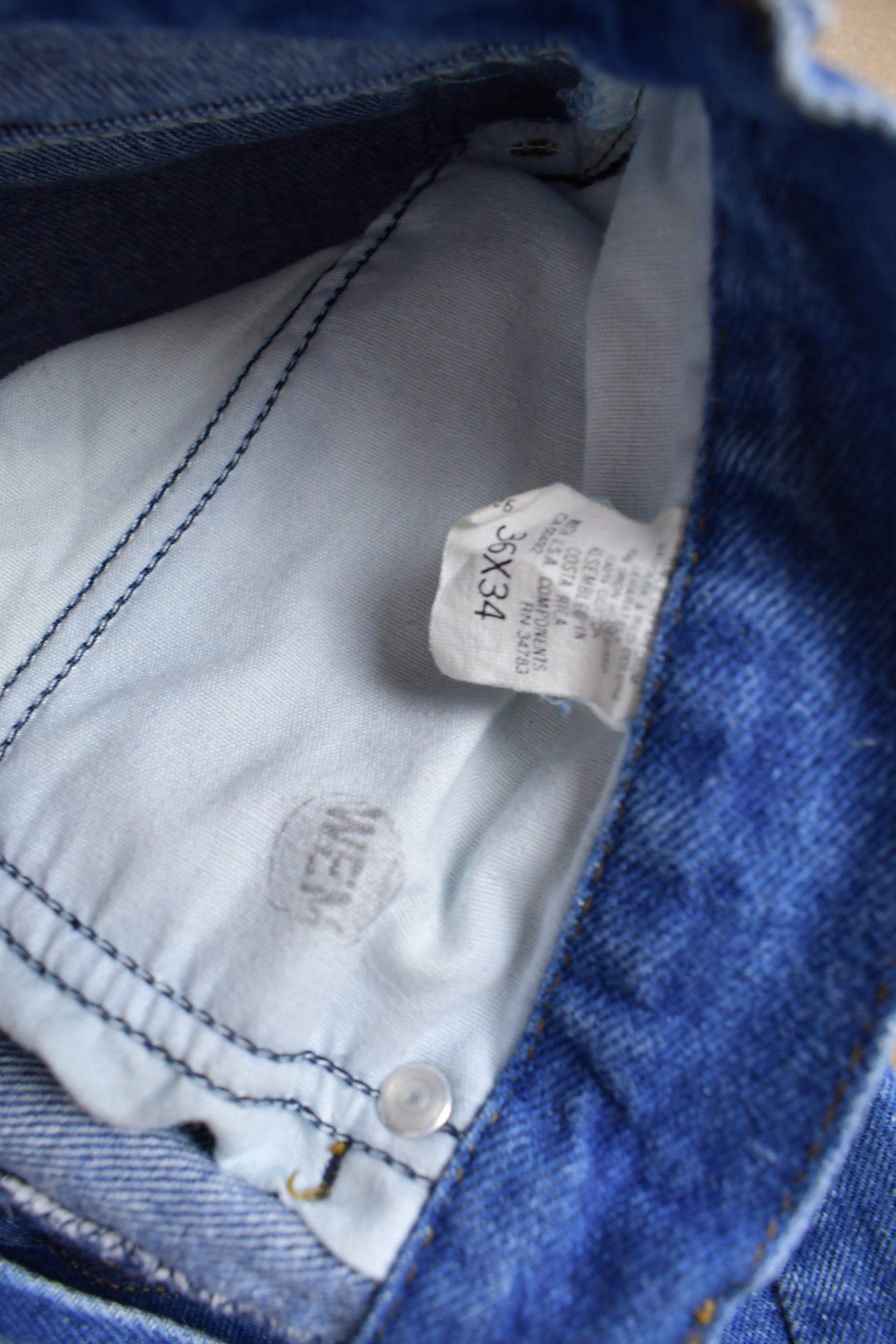 Vintage 1990s Lee Medium Wash Size 34 x 32