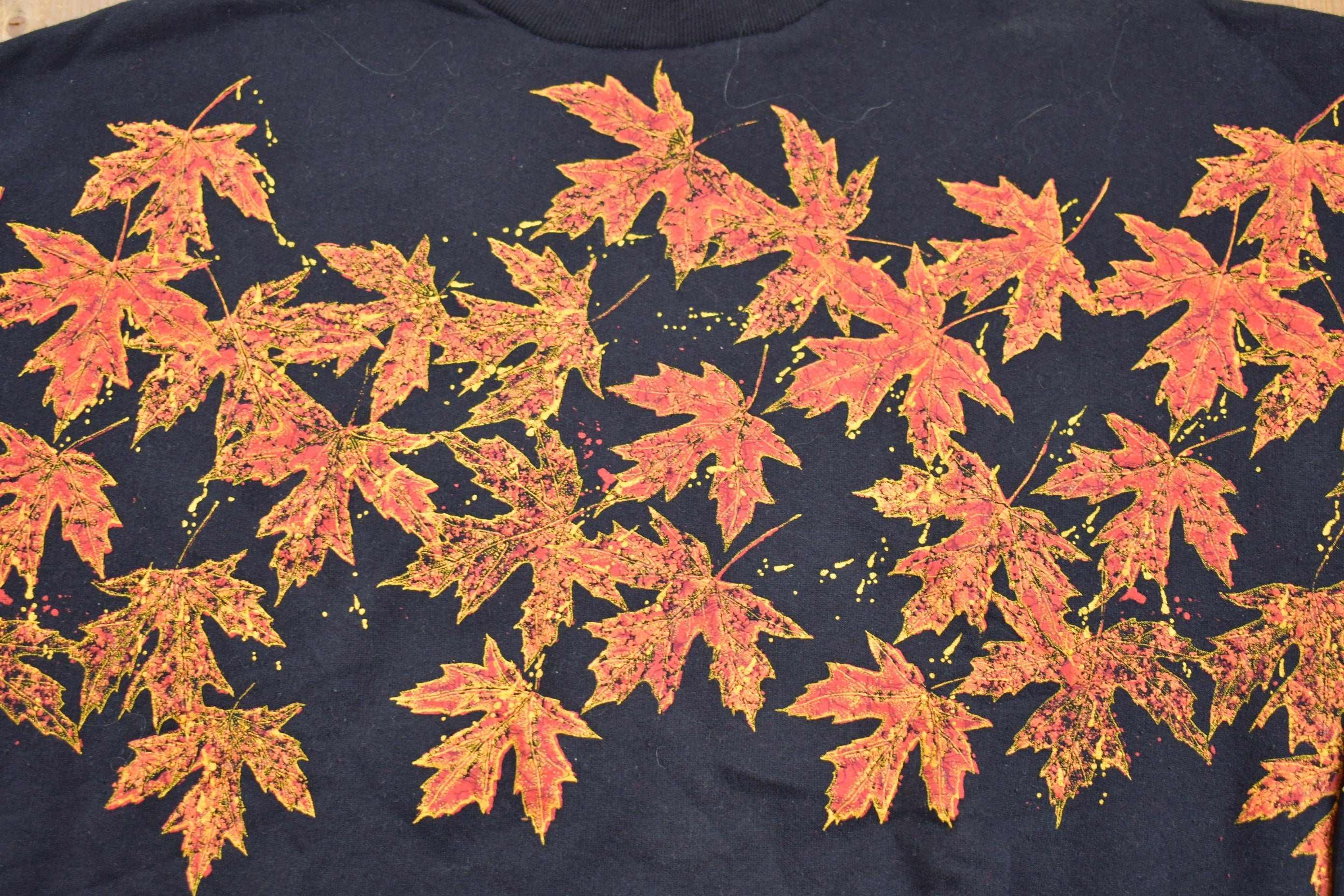 Vintage 1990s Autumn Leaves All Over Print Mockneck Sweater