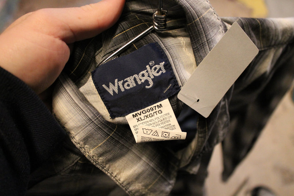 Vintage Wrangler Western Wear Plaid Button Up Shirt