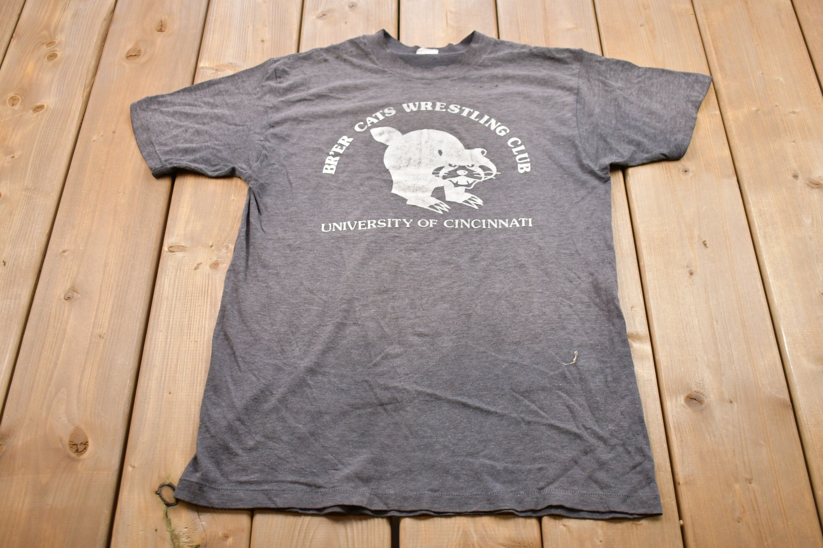 Vintage 1980s University of Cincinnati Wrestling Club Collegiate T-Shirt