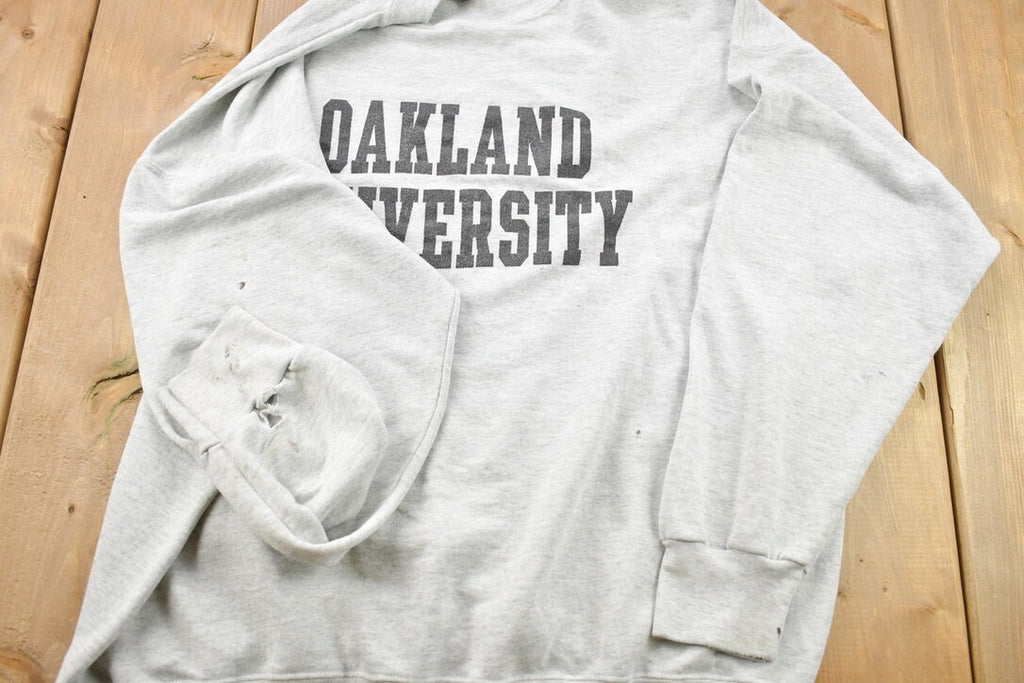 Vintage 1990s Oakland University Crewneck Sweatshirt / 1990s Crewneck / Made In USA / Essential / Streetwear / 1990s / Collegiate