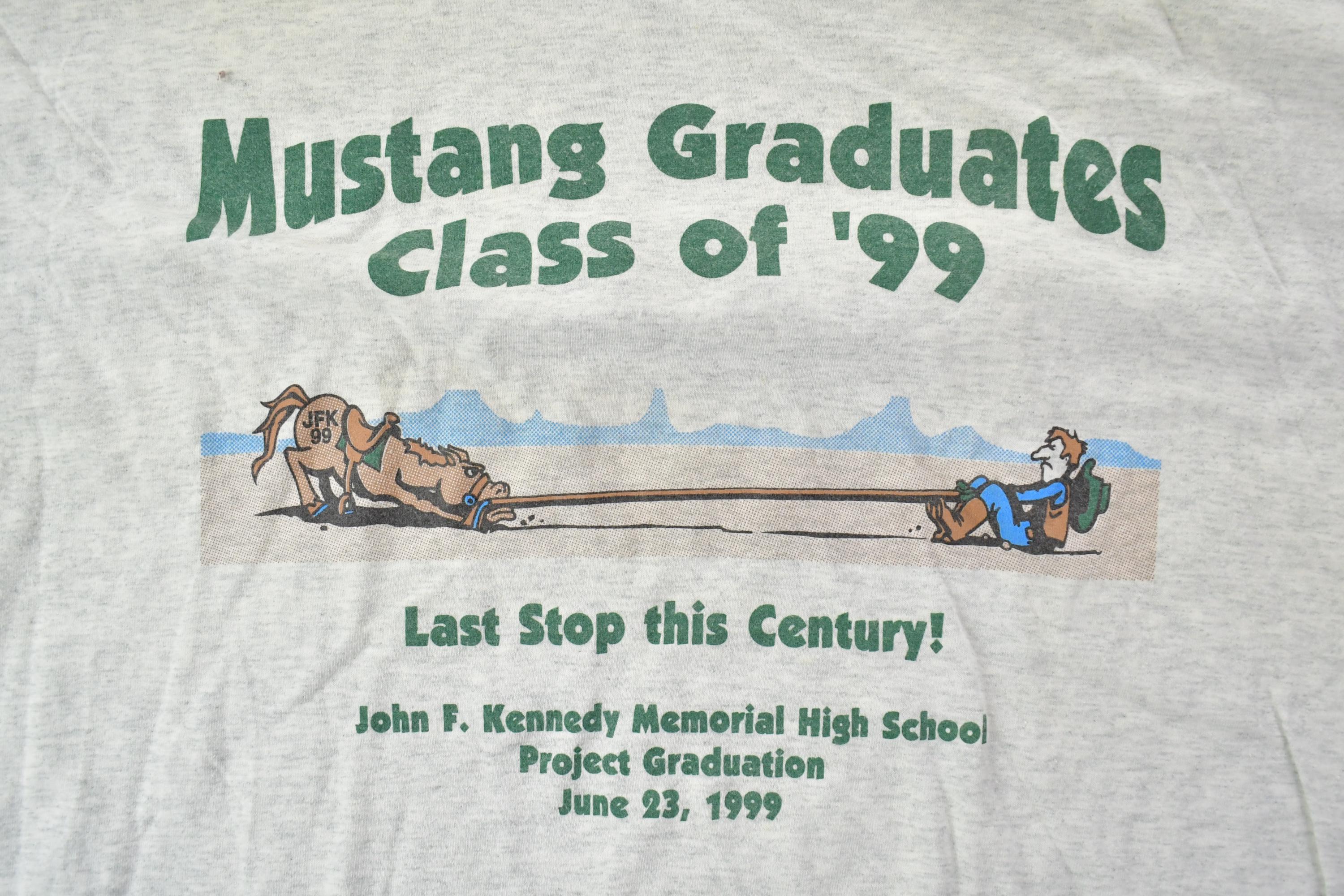 Vintage 1999 Mustang Graduate Graphic T-Shirt