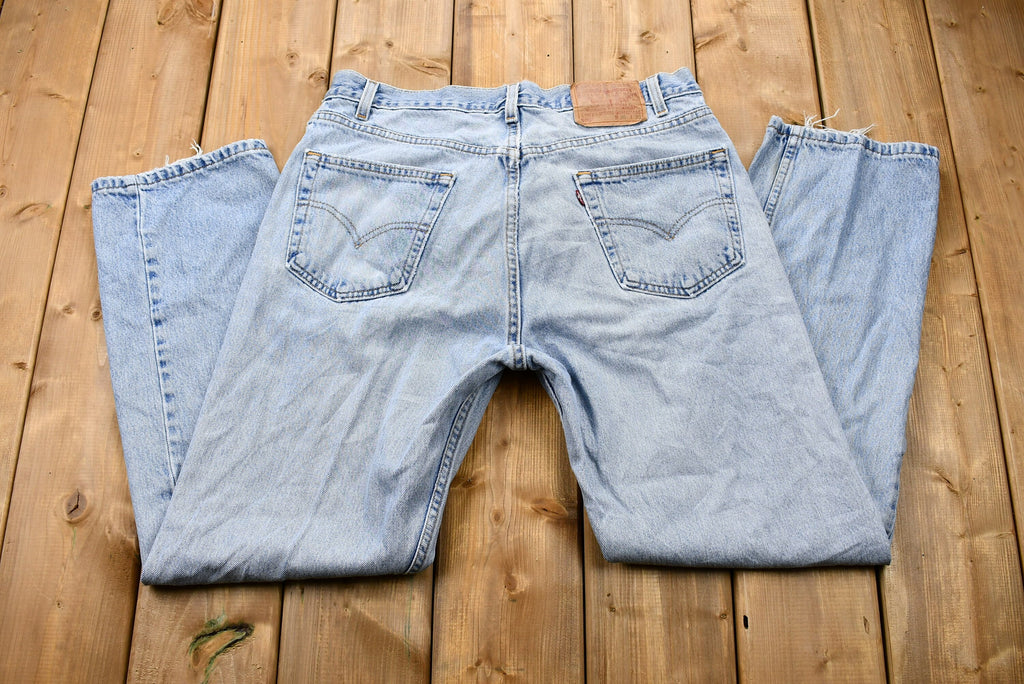 Vintage 1990s Levi's 505 Light Wash Regular Fit Jeans