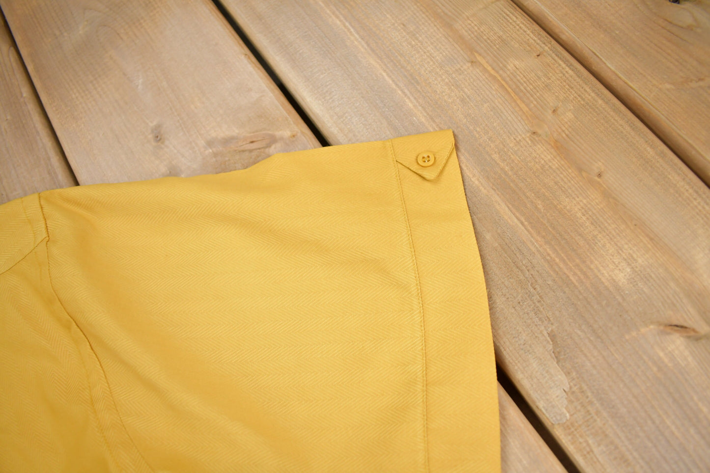 Vintage 1970s Blank Yellow Button Up Shirt / 1970s Button Up / True Vintage / Blank Shirt / Short Sleeve / Formal Shirt