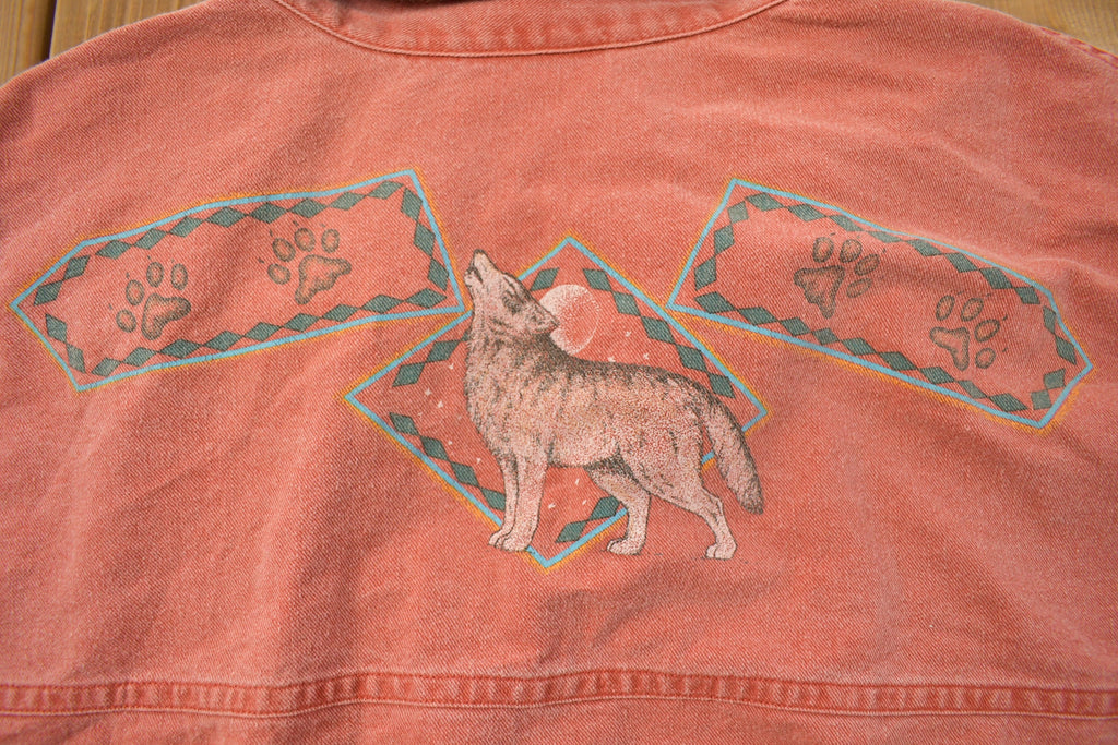 Vintage 1990s Wolf Themed Button Up Shirt