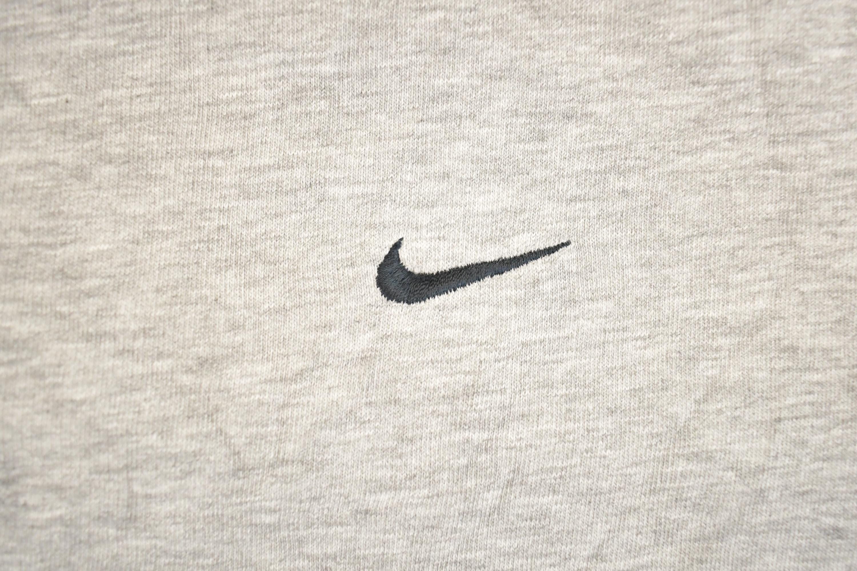 Vintage Y2K Nike Embroidered Mini Swoosh Crewneck Sweatshirt / Vintage Nike / Sportswear / Streetwear / Athleisure