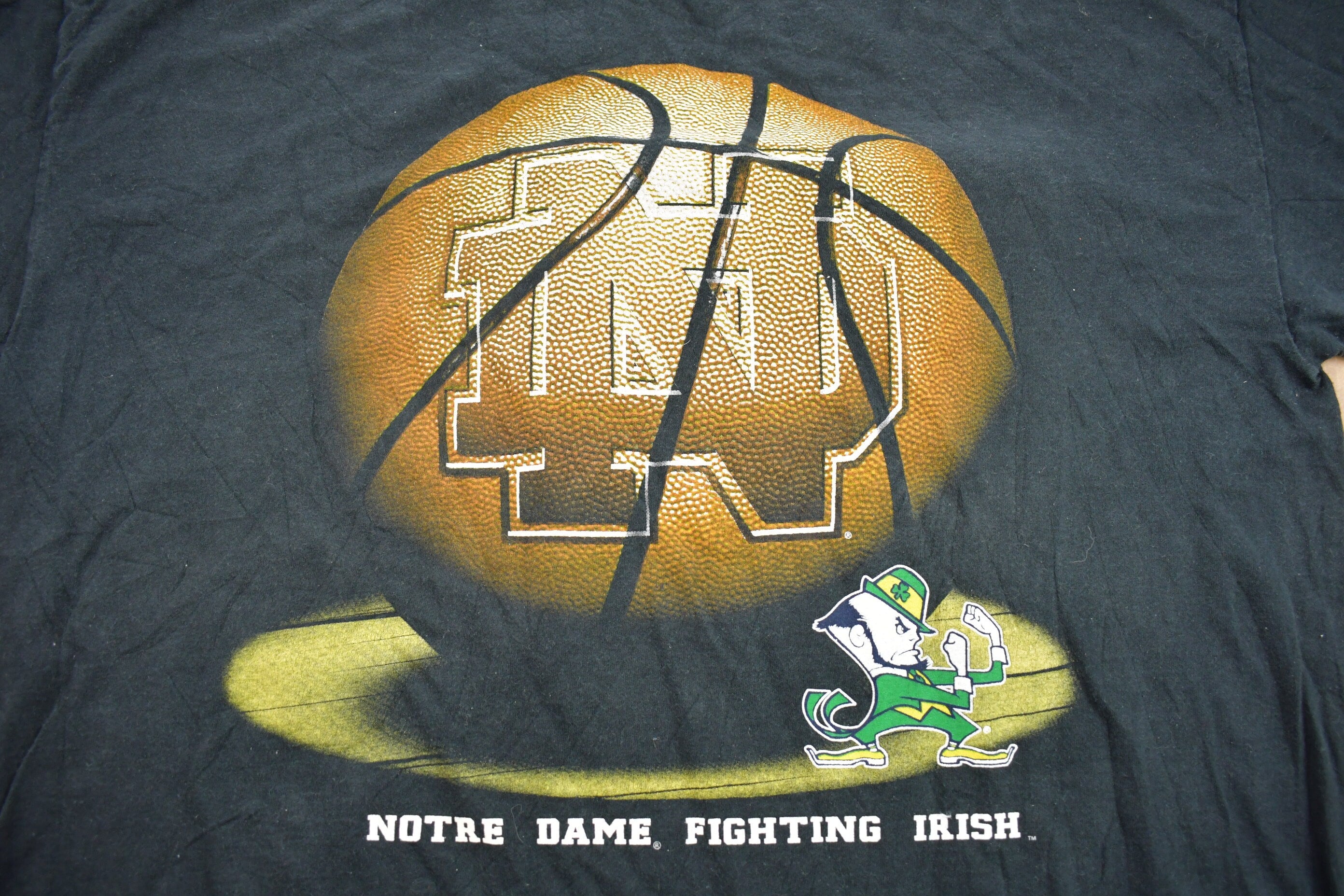 Vintage 1990s University of Notre Dame Fighting Irish Collegiate T-Shirt  Football Team  NCAA Tee  Americana  Sportswear  Briar Creek