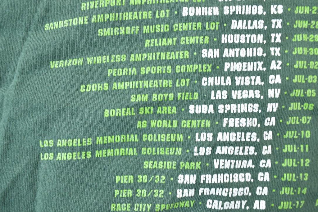 Vintage 2002 Vans Warped Tour Souvenir T-Shirt