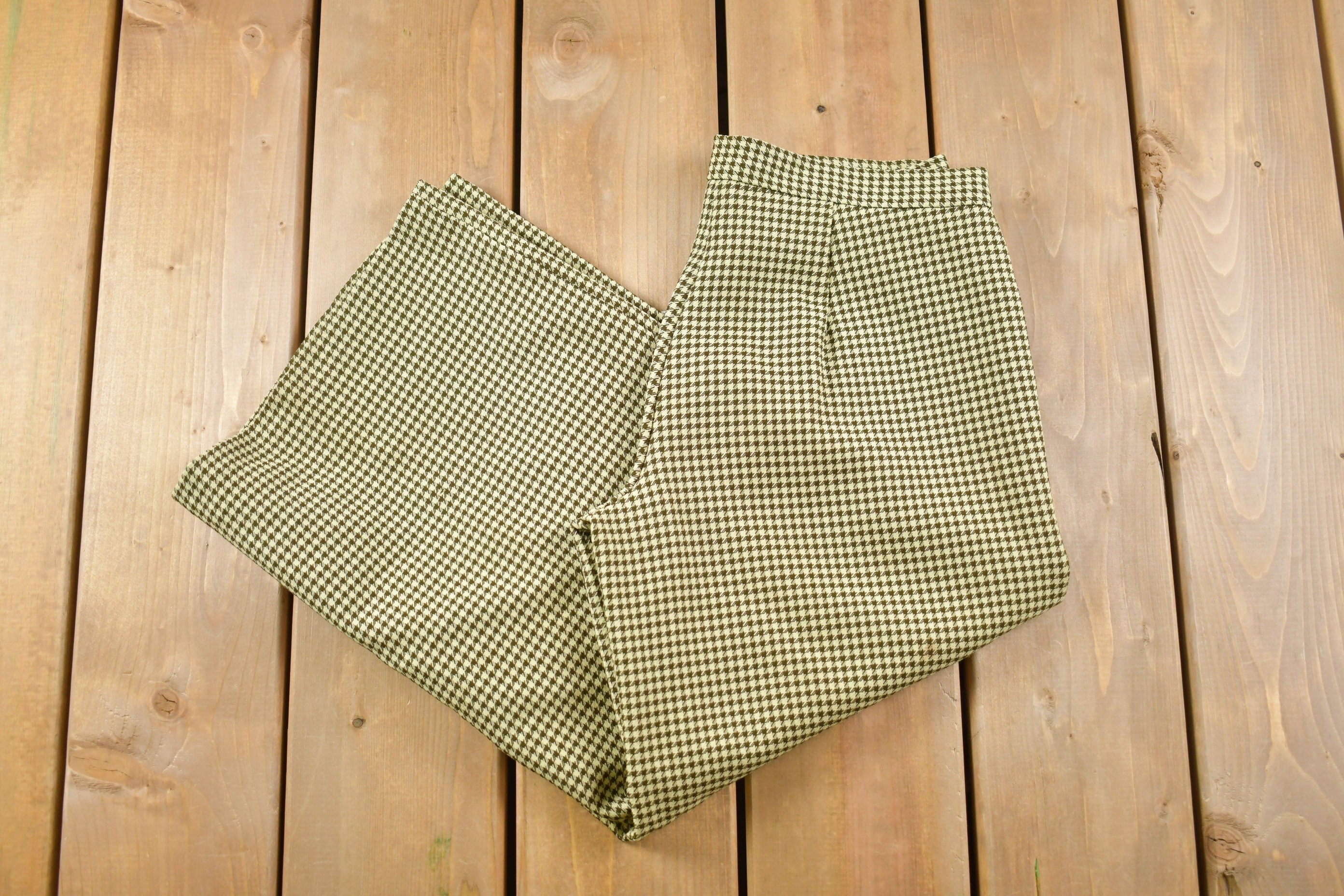 Vintage 1970s Odds 'n Evens Made in USA Houndstooth Short Trousers