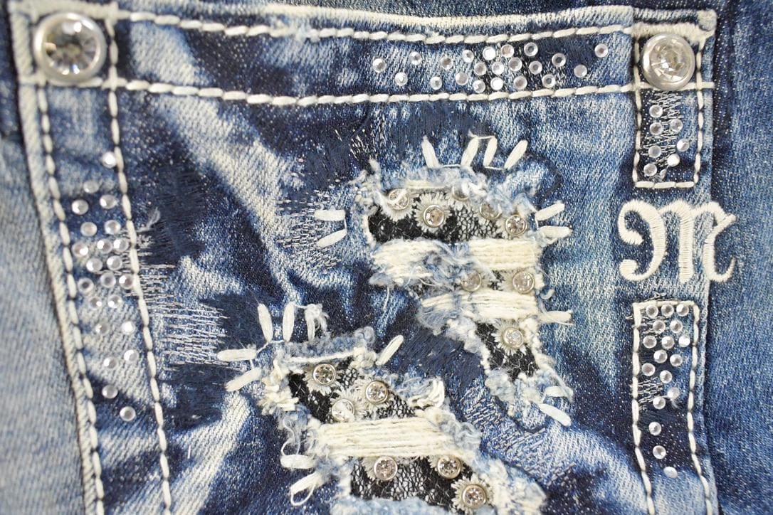 Vintage Deadstock Y2K Miss Me Bedazzled Low Rise Jeans Women's Size 26x31