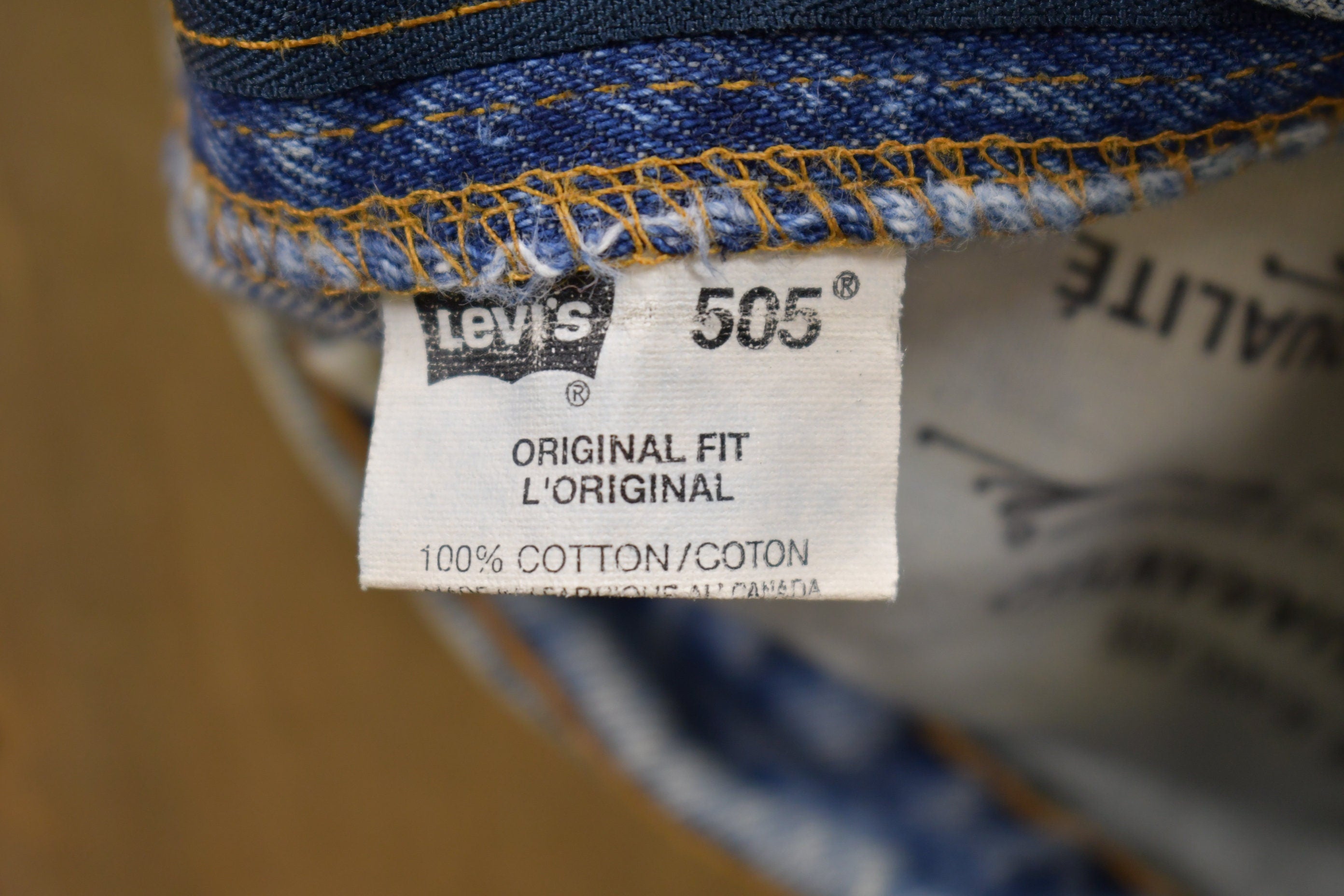 Vintage 1990s Levi's 505 Red Tab Jeans Size 33 x 28