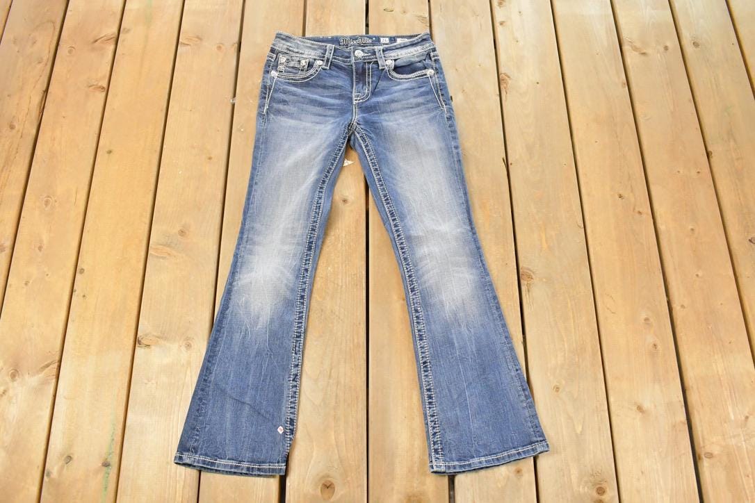 Vintage Deadstock Y2K Miss Me Bedazzled Low Rise Jeans Women's Size 26x27