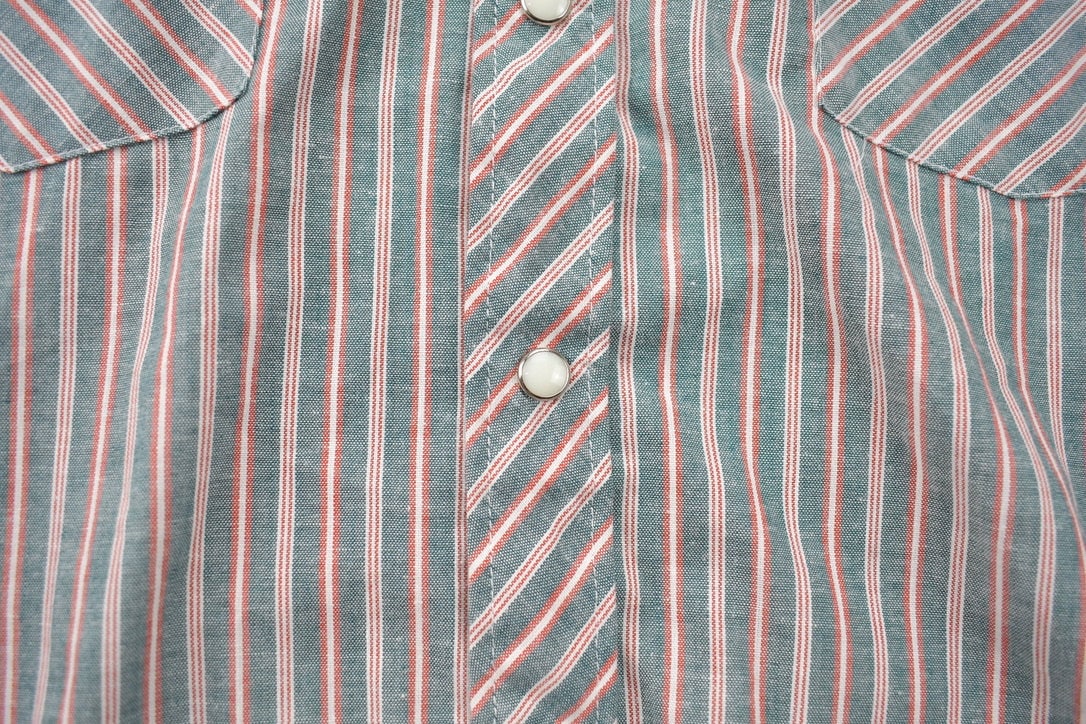 Vintage 1970s Ely Plains Embroidered Western Cowboy Style Button Up Shirt