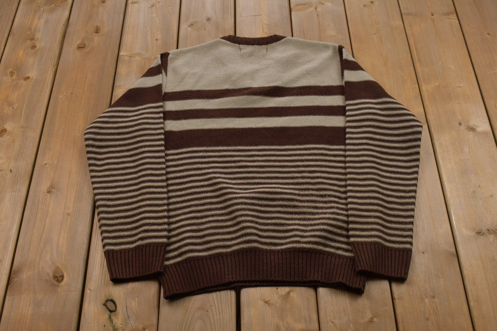 1970s Vintage Uniworth Knitted V Neck Sweater